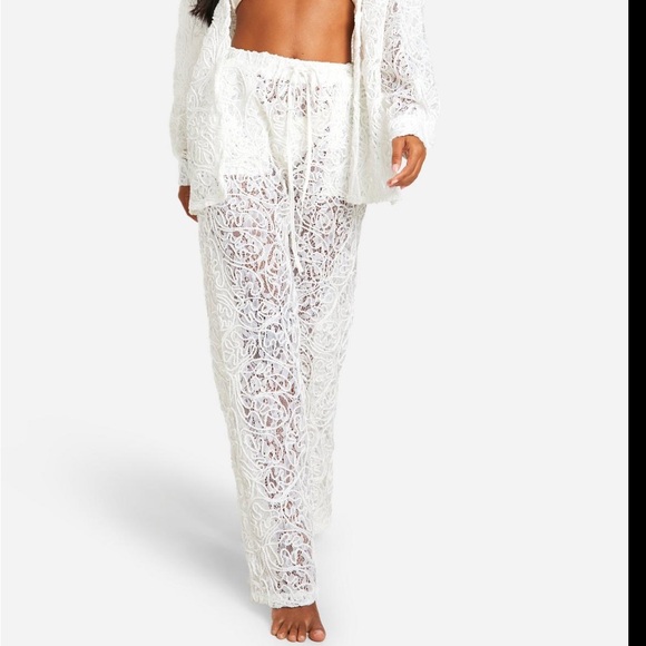 Premium Lace Crochet Beach Pants - Picture 3 of 4